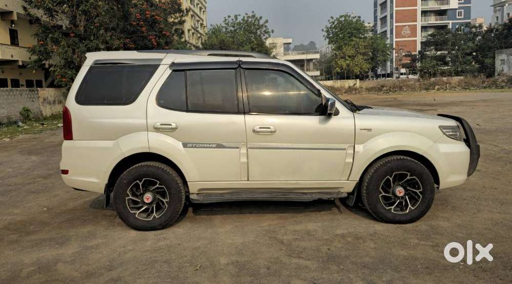 Tata Safari Storme Vx, 2017, Diesel