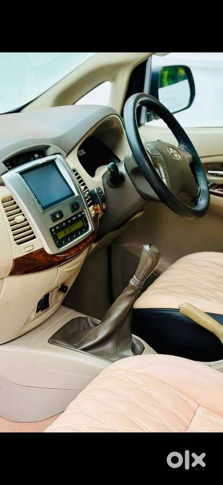 Toyota Innova 2.5 V 7 Str, 2012, Diesel
