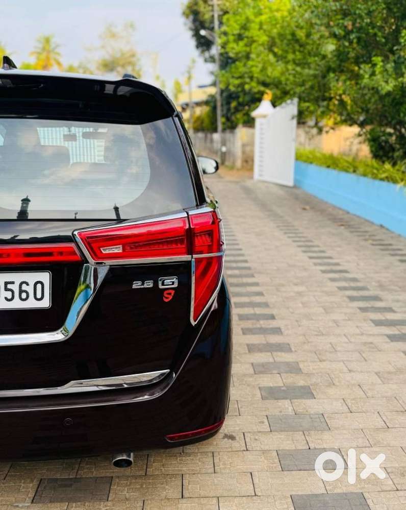 Toyota Innova Crysta 2.8 Gx At, 2017, Diesel