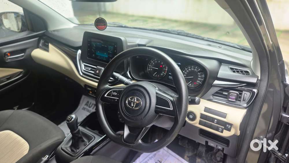 Toyota Glanza G Smart Hybrid, 2024, Petrol