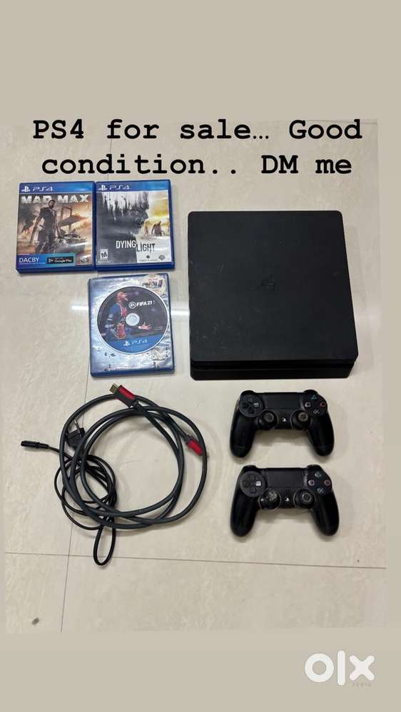 Ps4 500 gb less used , 3 games free