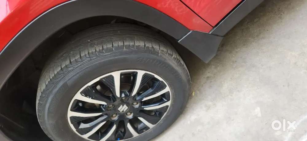 Selling Showroom Condition Vitara Brezza Zxi Plus Dualctone