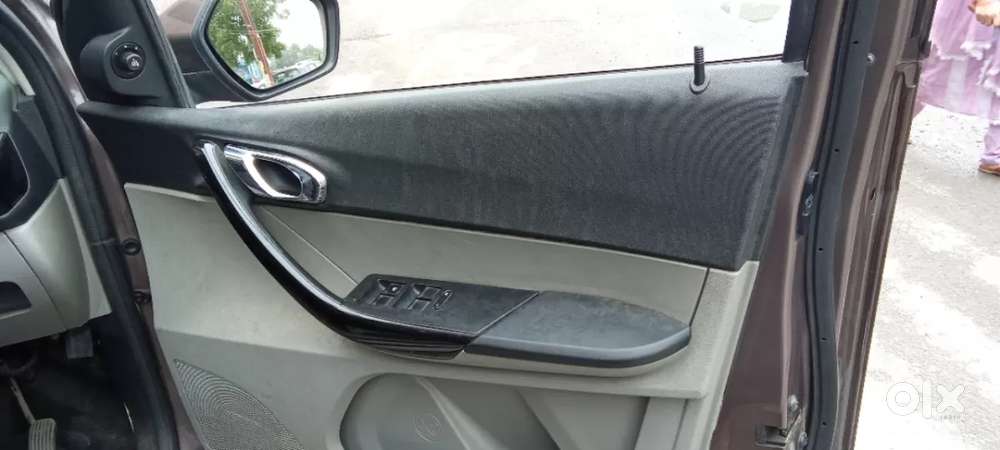 Tata Tiago Xza, 2019, Petrol