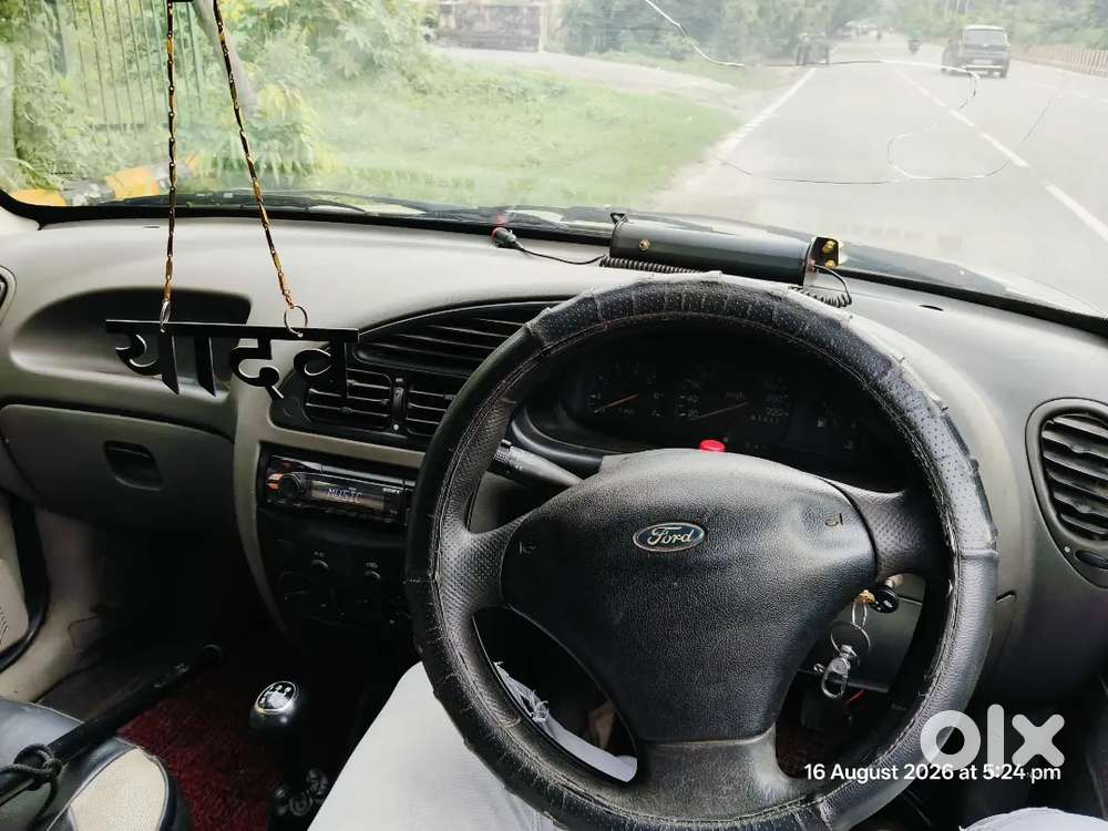 Ford Ikon 1.3 Clxi 2006