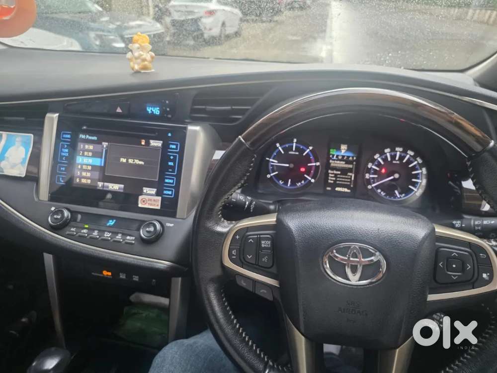Toyota Innova Crysta 2.8 Zx At 7 Seater, 2017, Diesel