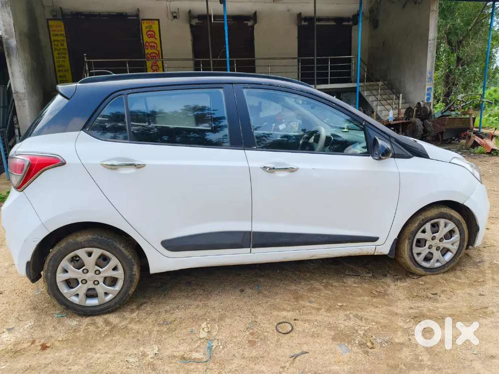 Hyundai Grand I10 Sportz 2015