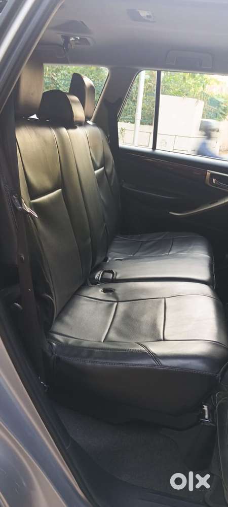 Toyota Innova Crysta 2.4 G Mt, 2017, Diesel