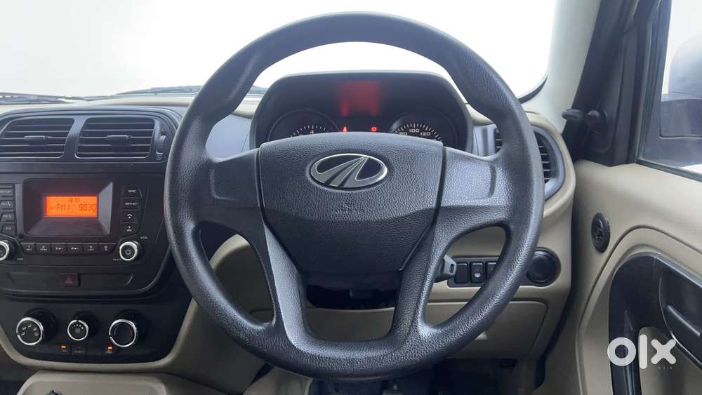 Mahindra Tuv 300 T6 Plus, 2015, Diesel
