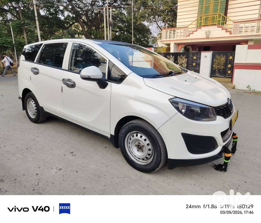 Mahindra Marazzo M2, 2022, Diesel