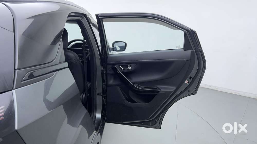 Tata Nexon Fearless Plus S 1.2 Revotron Petrol 7 Dca  Dt, 2023, Petr..