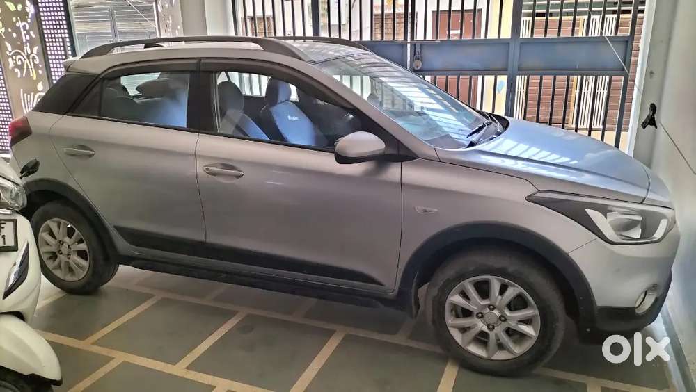 Hyundai I20 Active 2015 Petrol 70000 Km Driven...clean Car