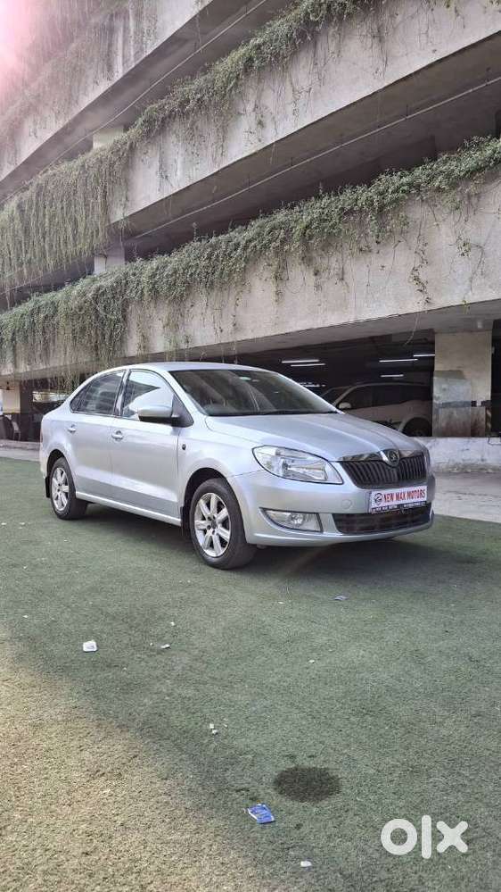 Skoda Rapid 1.6 Mpi Ambition, 2014, Petrol