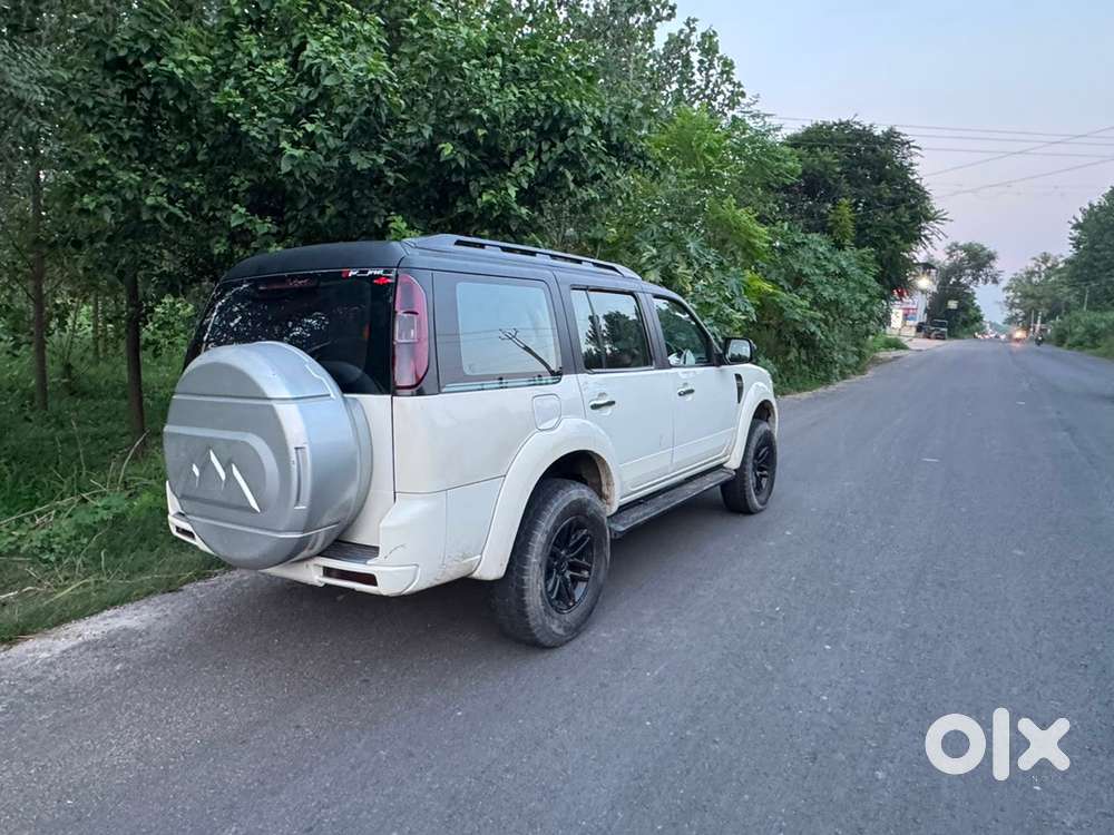 Ford Endeavour Diesel Automatic 2013