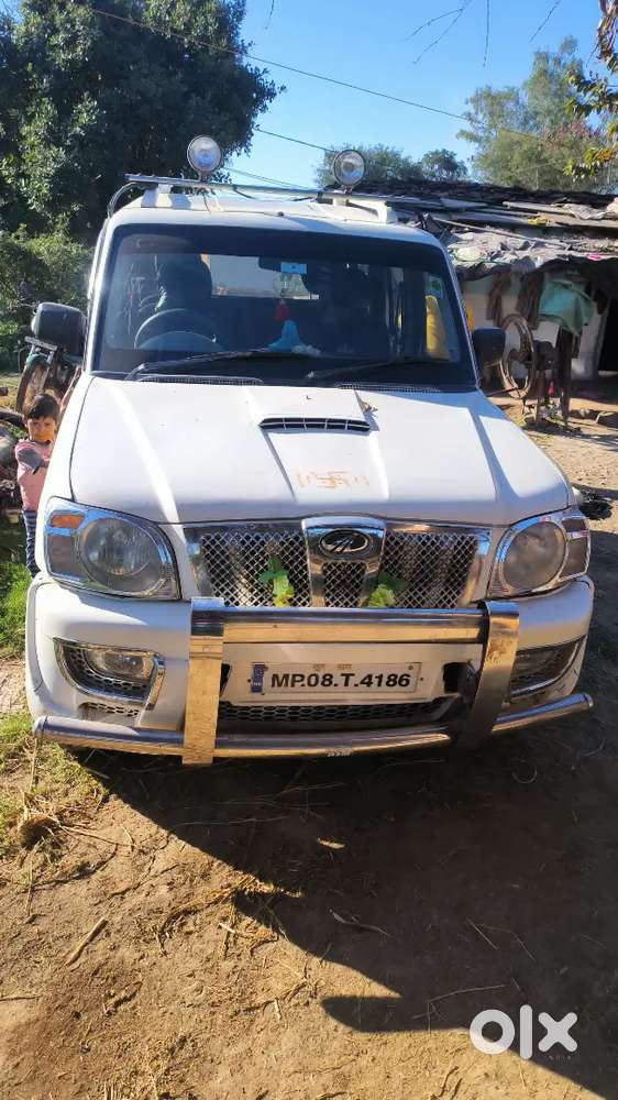 Mahindra Scorpio Diesel Automatic 16 Year