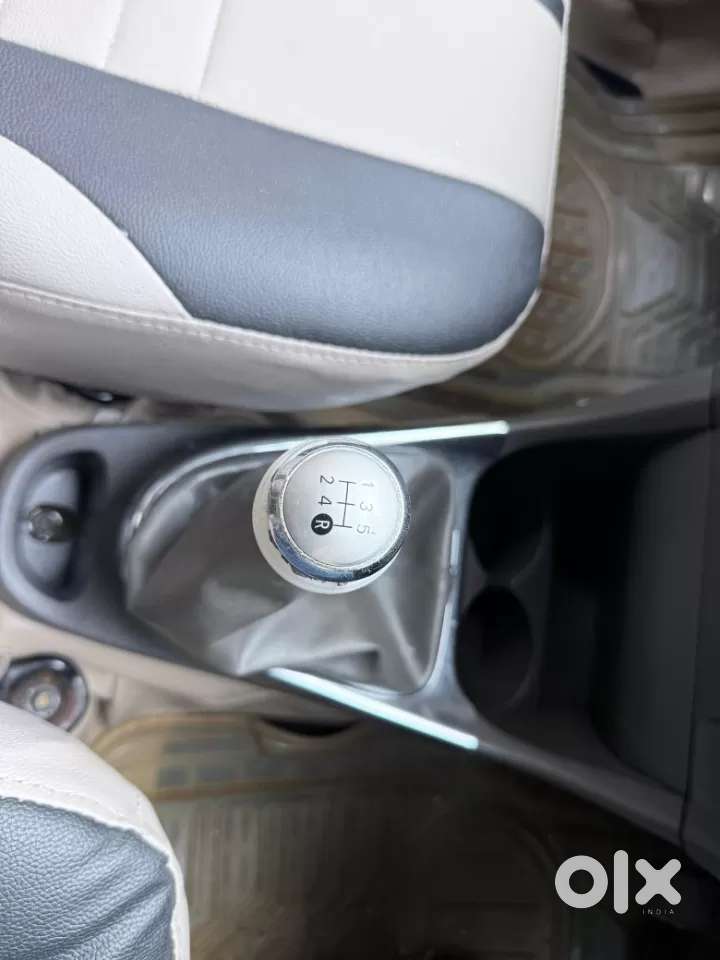Toyota Etios 1.5 V, 2013, Petrol