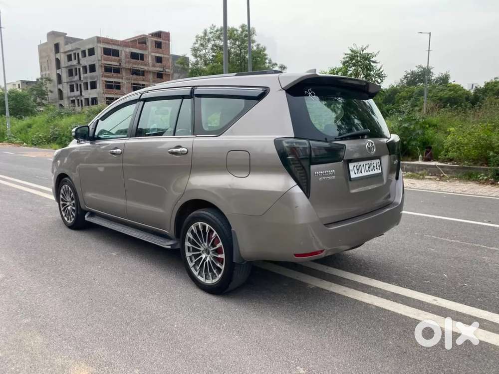 Toyota Innova Crysta 2.4 G Plus Mt 7 Str, 2020, Diesel