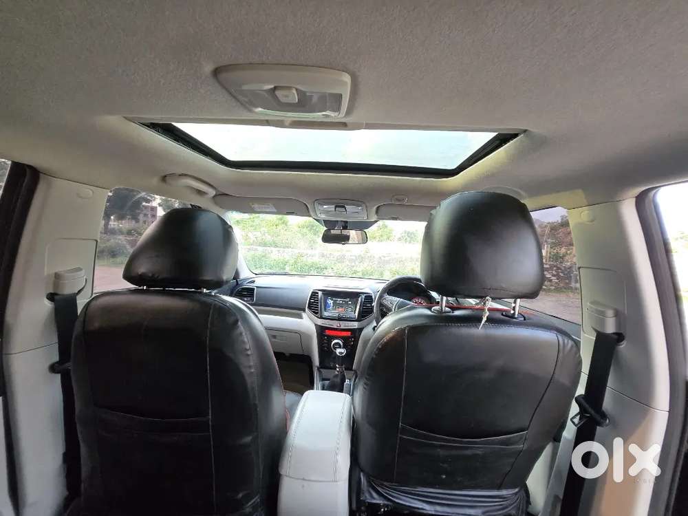 Mahindra Xuv300 1.5 W8 2023