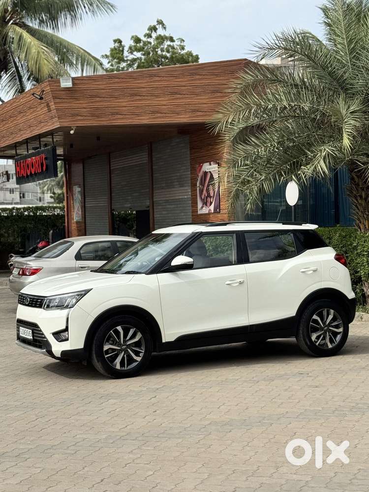 Mahindra Xuv300 W8 (o) 1.5 Diesel Amt, 2021, Diesel
