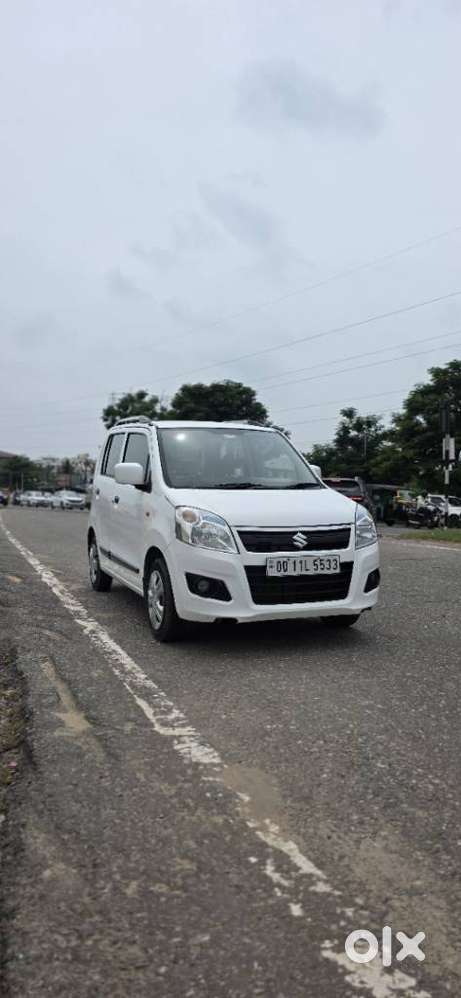 Maruti Suzuki Wagon R 1.0 Vxi Amt, 2017, Petrol