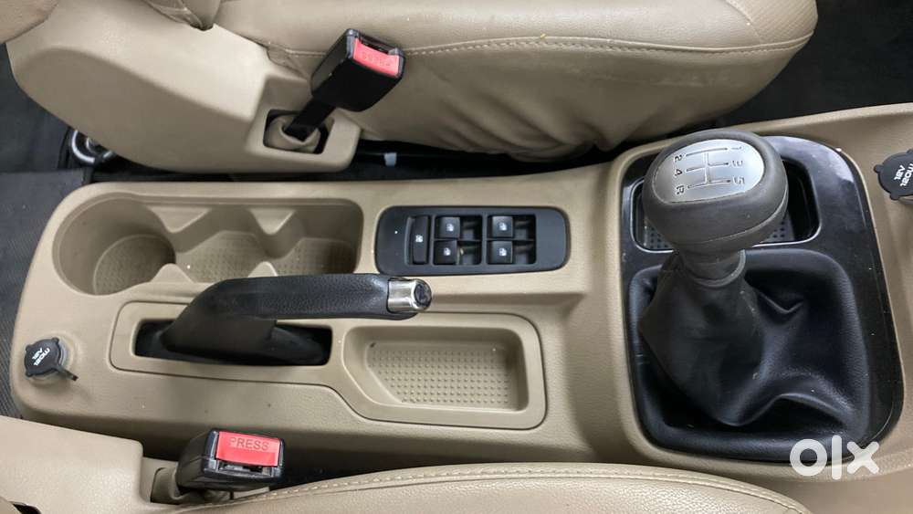 Mahindra Tuv 300 Mhawk100 T8, 2017, Diesel