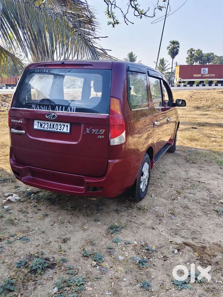 Mahindra Xylo 2010