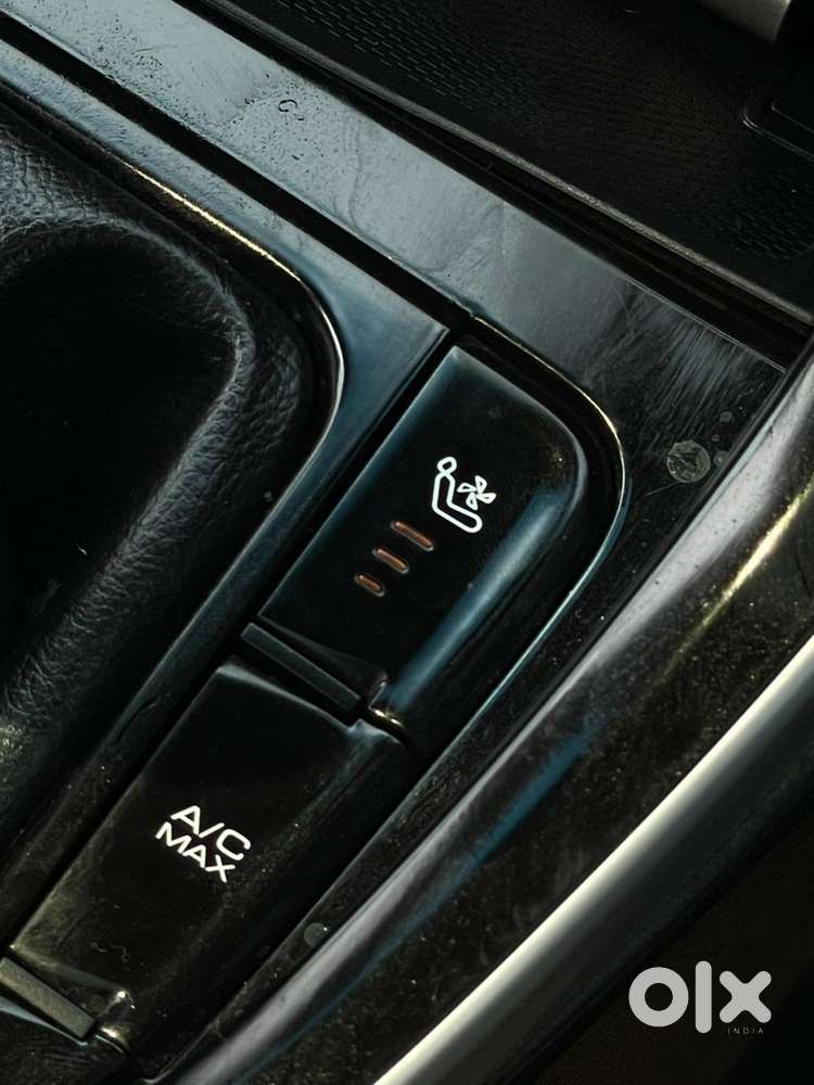 Mg Hector Plus Style 1.5 Petrol Turbo Mt 7-str, 2023, Petrol