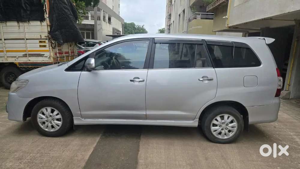 Toyota Innova 2.5 V 2011