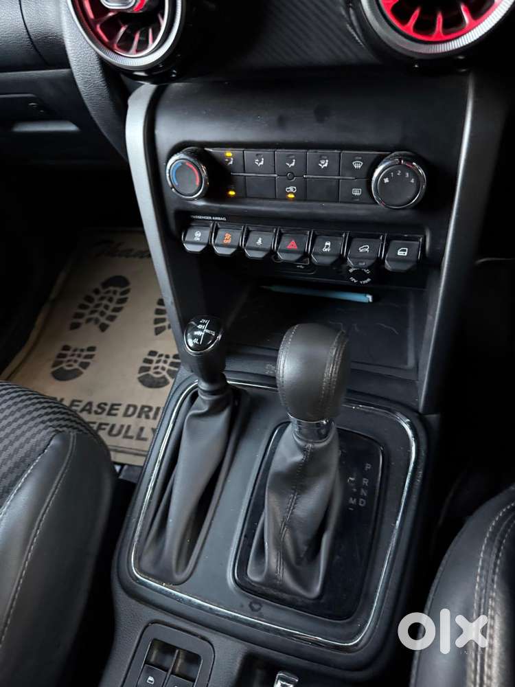Mahindra Thar Lx P At 4wd 4s Ht, 2022, Petrol
