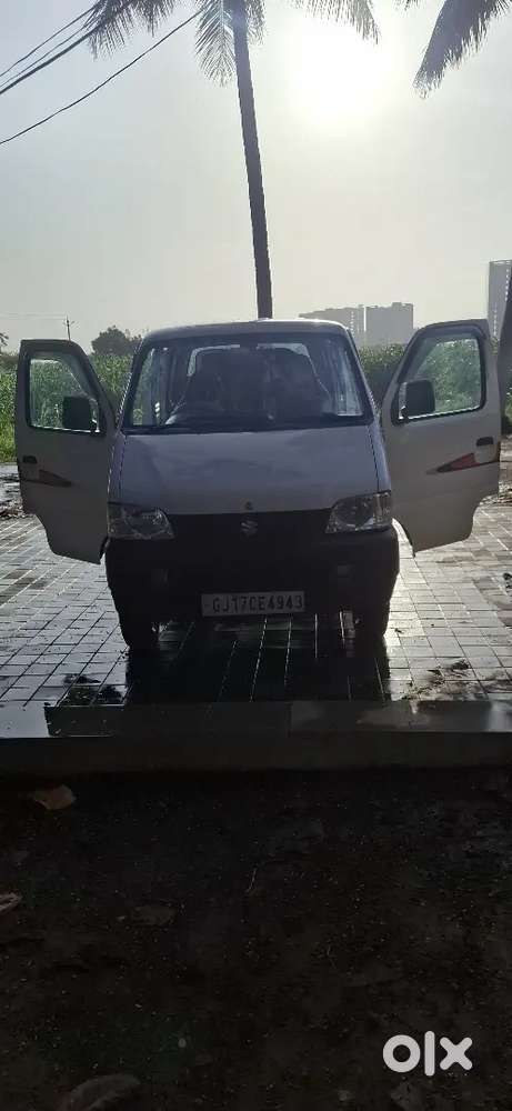 2nd Owner 2023 Maruti Eeco