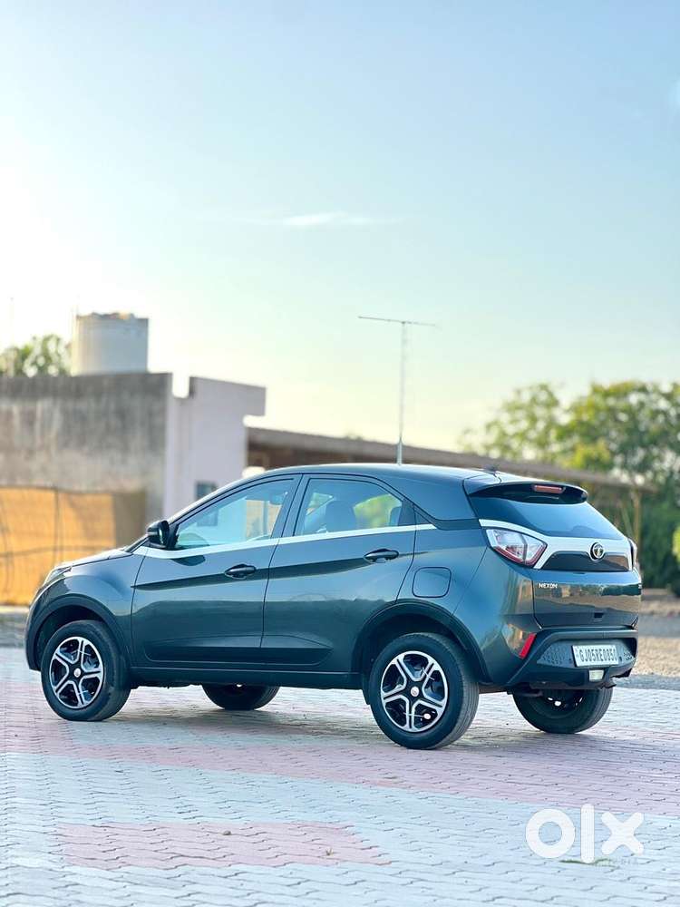 Tata Nexon 1.5 Revotorq Xm (s), 2018, Diesel