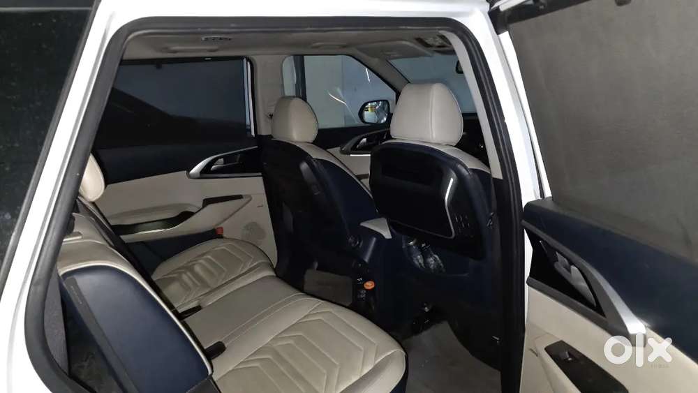 Kia Carens (with Extended Warranty) 1.5 Luxury Plus 7 Dct Petrol 2023