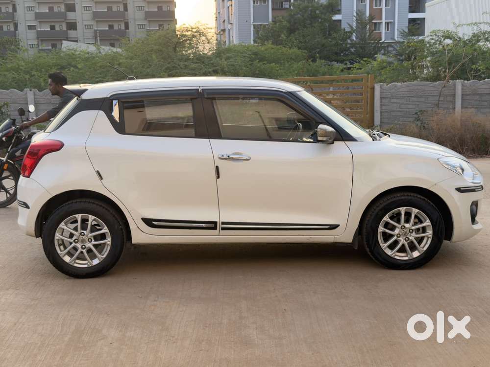 Maruti Suzuki Swift Vvt Zxi, 2022, Petrol