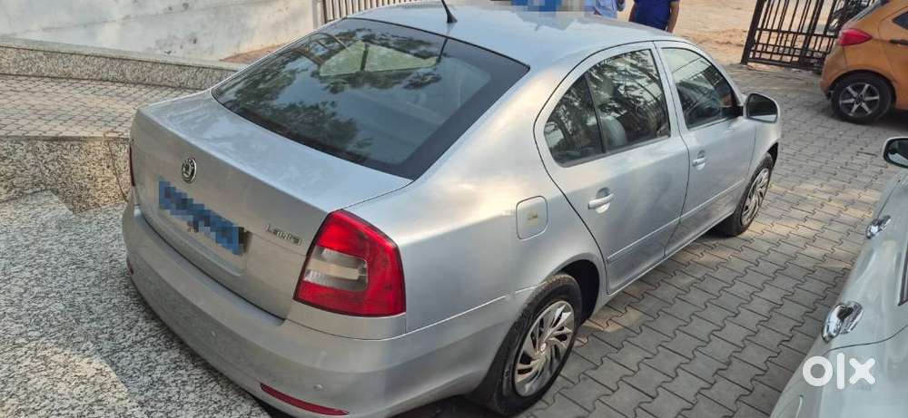 Skoda Laura 1.8 Tsi Ambition, 2011, Petrol