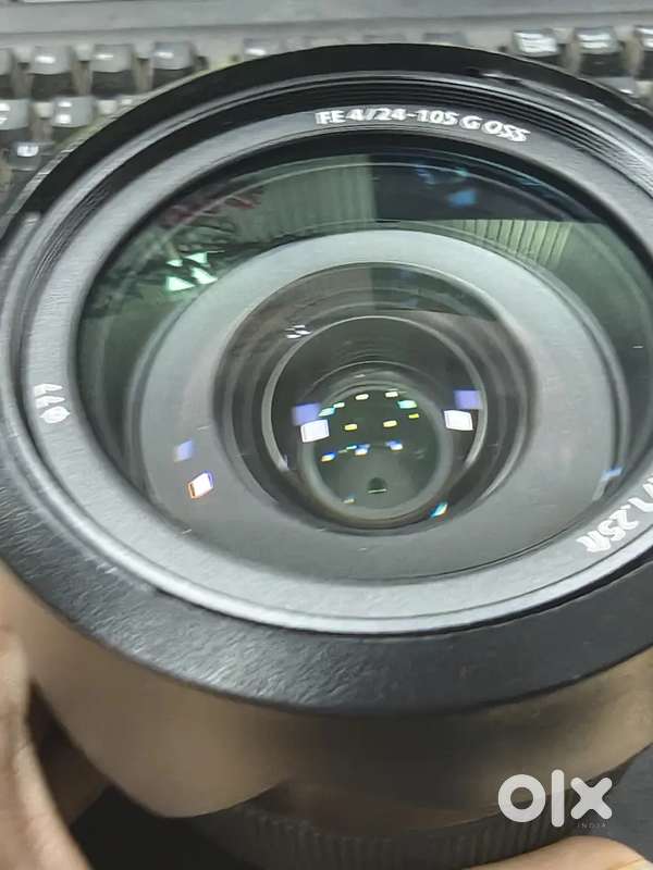 35 mm 1.4 Sony / 55MM 1.8 sony / 24 105 F4 Sony