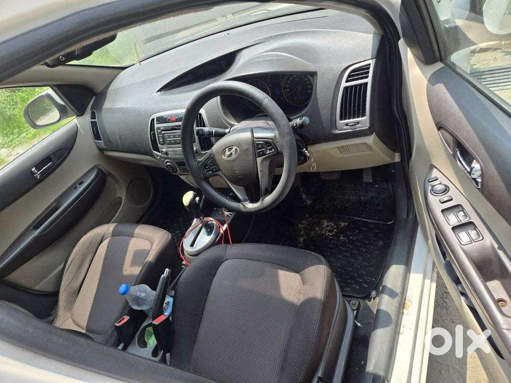 Hyundai I20 Sportz At 1.4, 2012, Petrol