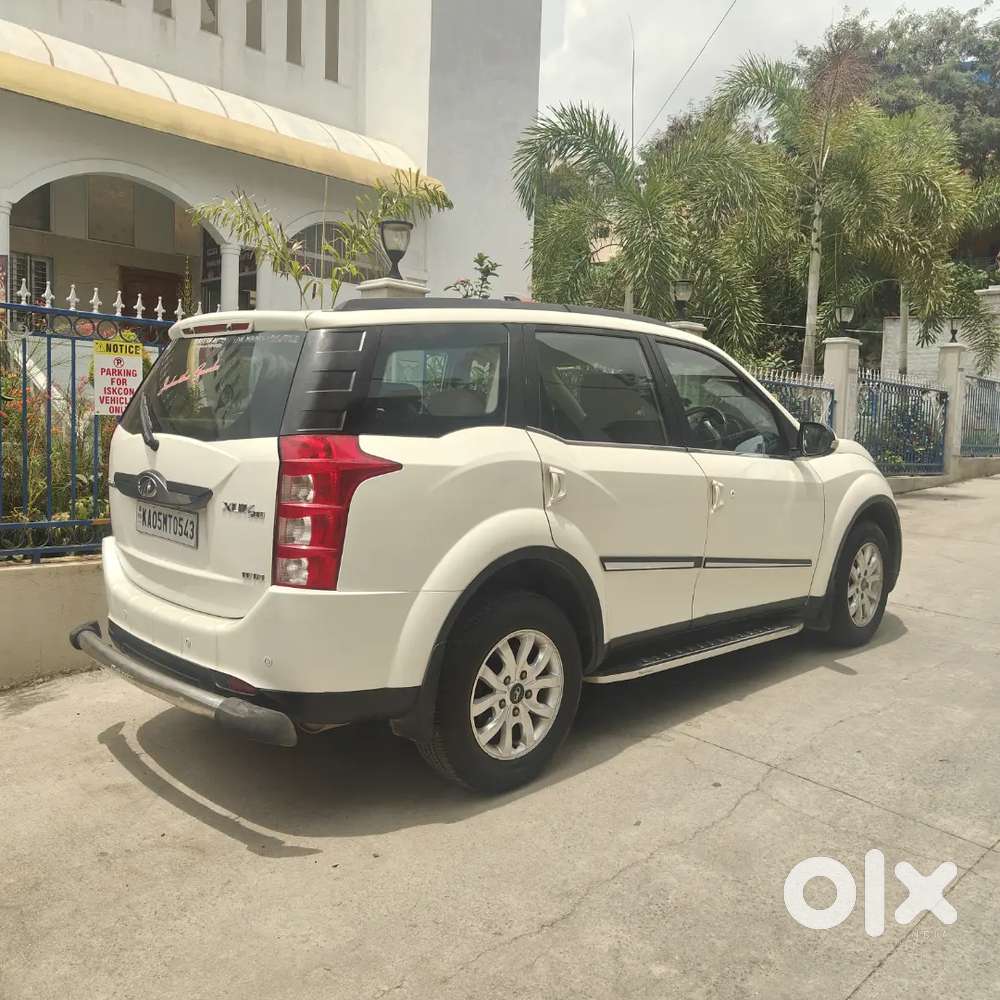 Mahindra XUV500 Diesel 2016 single hand drive car