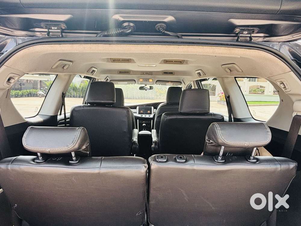 Toyota Innova Crysta 2.4 Gx Mt, 2016, Diesel