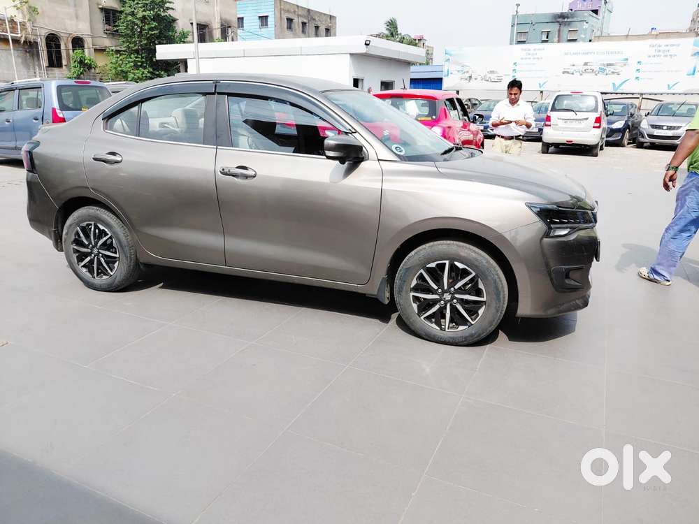 Maruti Suzuki Dzire 1.2 Zxi Plus, 2025, Petrol