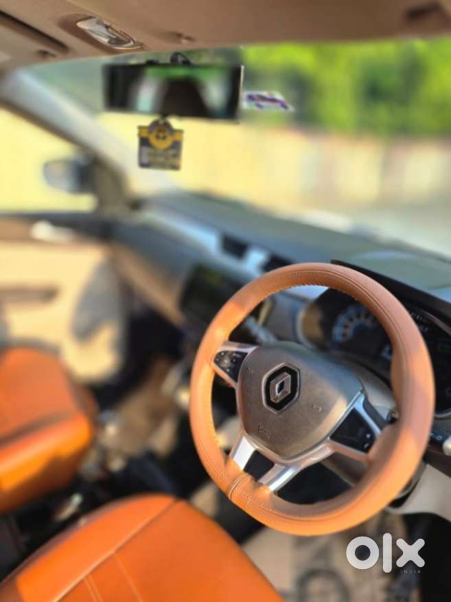 Renault Triber Rxz, 2022, Petrol