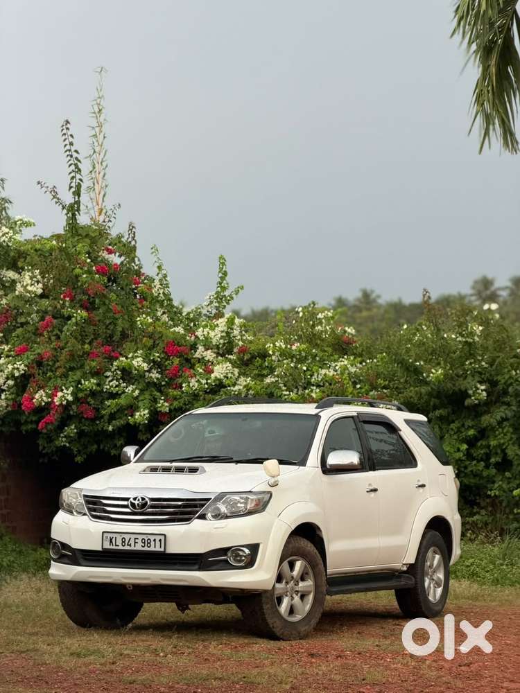 Toyota Fortuner 3.0 4x4 Manual, 2011, Diesel