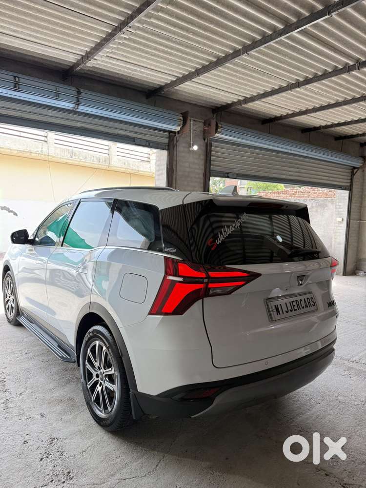 Mahindra Xuv700 2.2 Ax 7 Diesel Mt Luxury Pack Str, 2023, Diesel