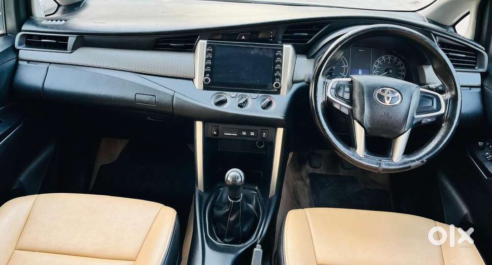 Toyota Innova Crysta 2.4 G Mt 7 Str, 2024, Diesel