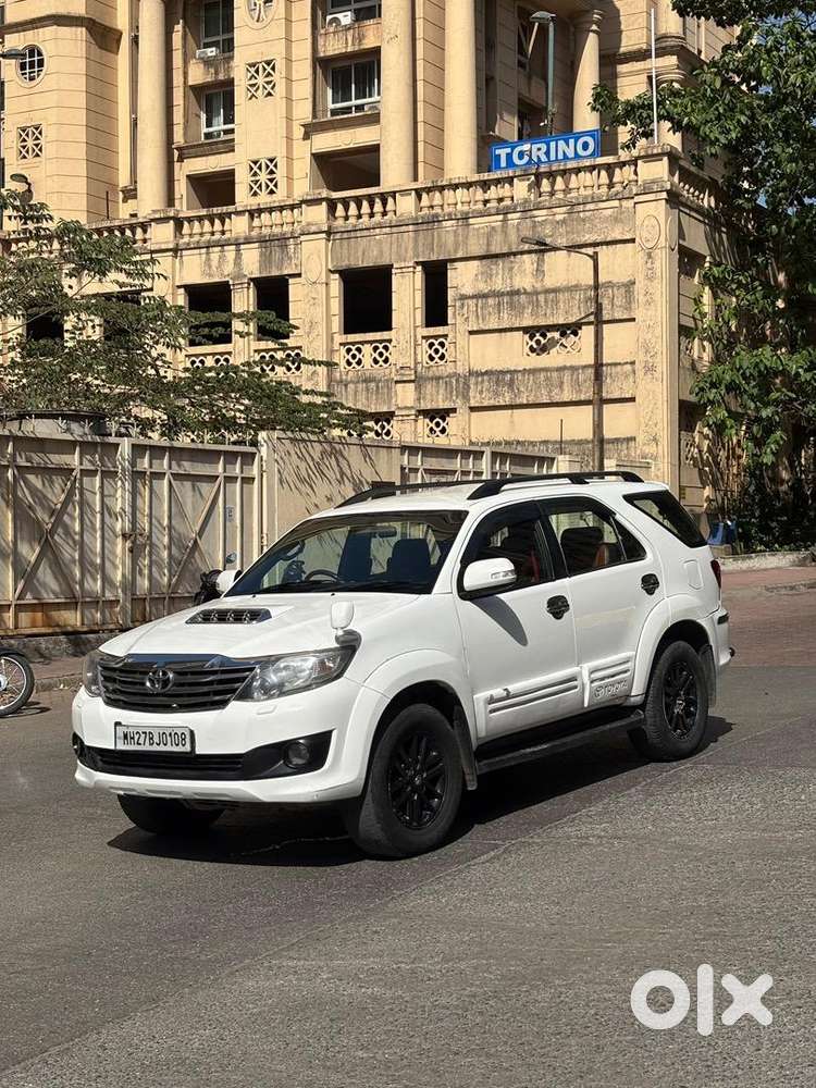 Toyota Fortuner 2015