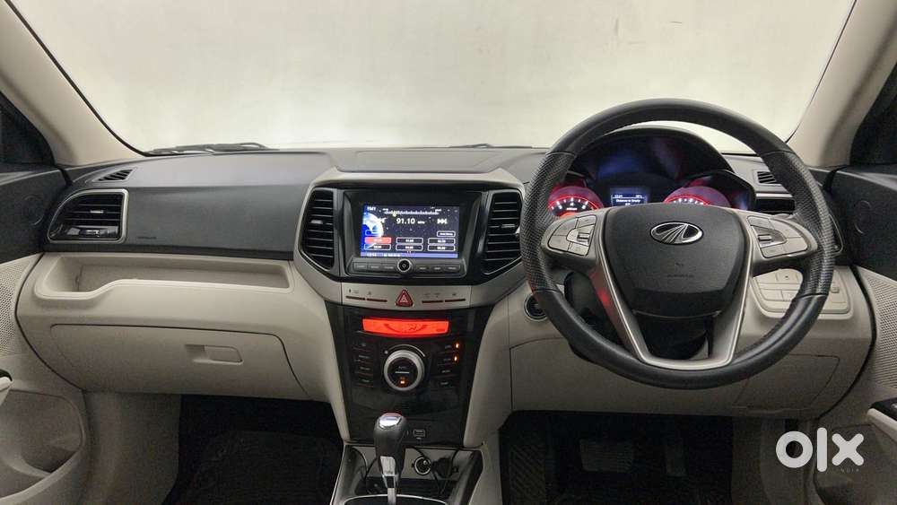 Mahindra Xuv300 1.2 W8 (o) Amt Petrol, 2022, Petrol