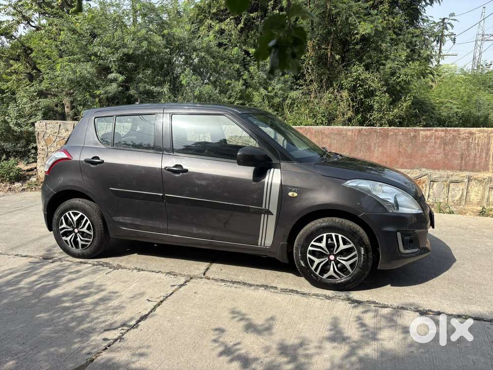 Maruti Suzuki Swift 1.3 Dlx, 2016, Petrol