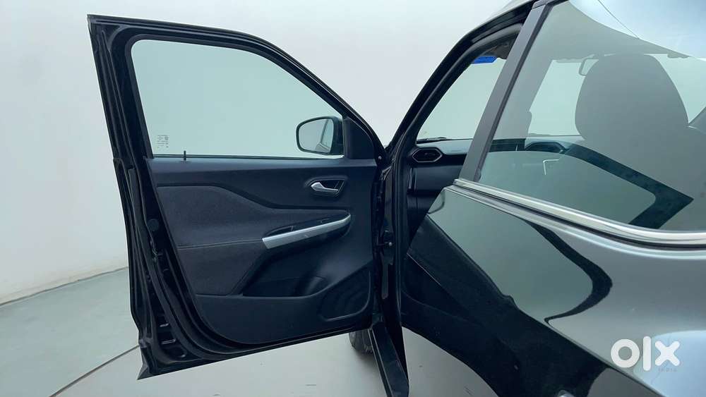 Nissan Magnite 1.0 Xv Premium Turbo Cvt, 2022, Petrol