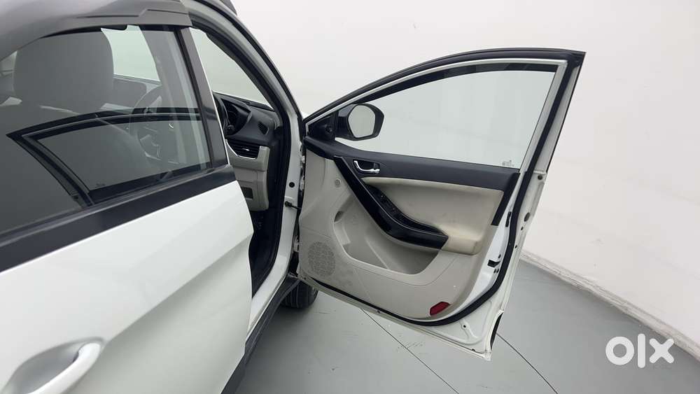 Tata Nexon 1.5 Revotorq Xz Plus Hs Dark Edition, 2022, Petrol