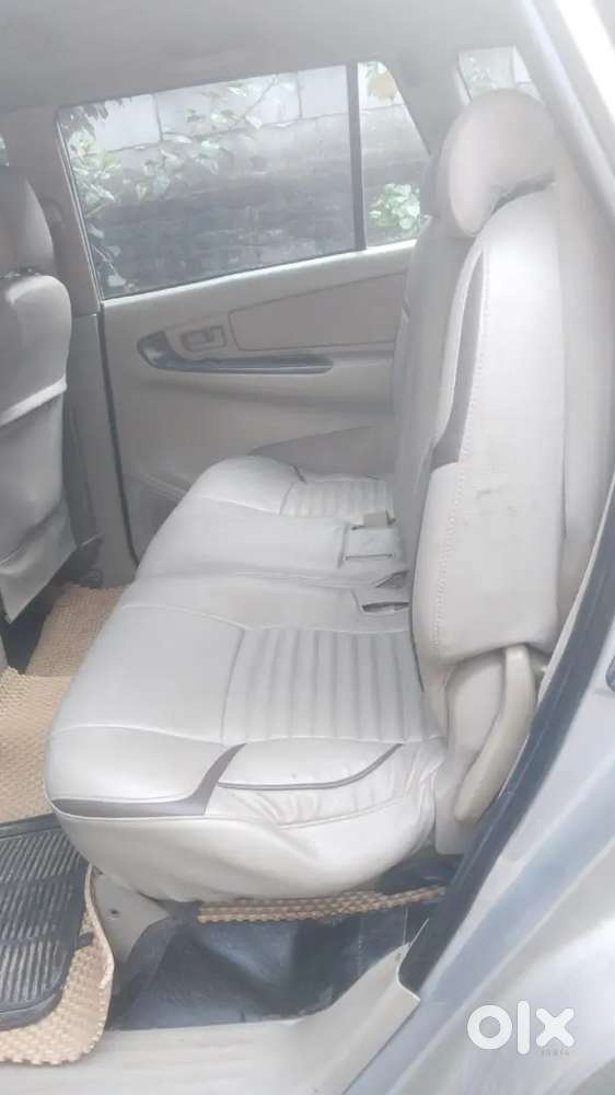 Toyota Innova 2014