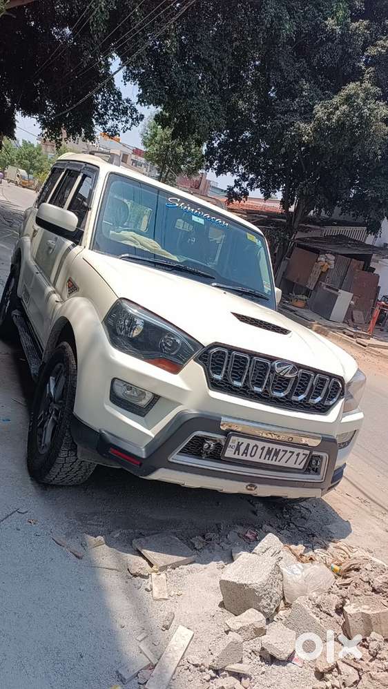 Mahindra Scorpio-n Diesel 2015 Show Room Maintenance