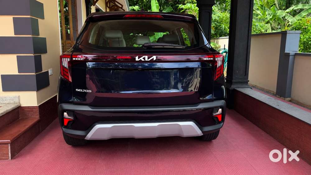 Lawyer&rsquo;s Vehicle Single Used Low Kilometer Driven.